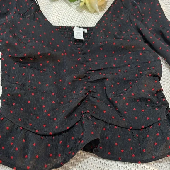 ❤️H&M Black Blouse with Red ❤️Accents - Picture 2 of 4